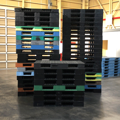 【中古】プラスチック中古パレット　1400×1100　 片面・両面使用【千葉県船橋市】p-00385　※10枚からのご注文